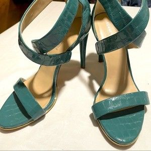 Kenneth Cole Stiletto Heels Teal/Aqua